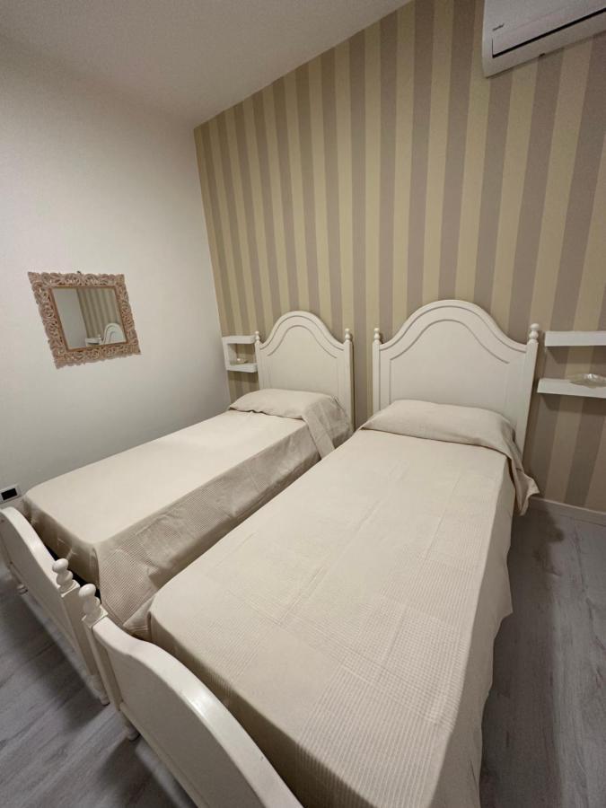 B&B By Family L&G Vibo Valentia Marina Exterior foto