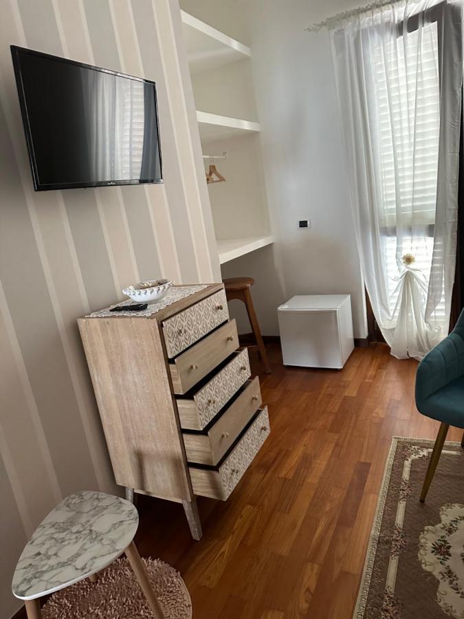 B&B By Family L&G Vibo Valentia Marina Exterior foto